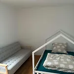 Komfortables Penthouse 200 Qm شقة لانغن