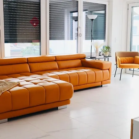 Komfortables Penthouse 200 Qm Apartman *