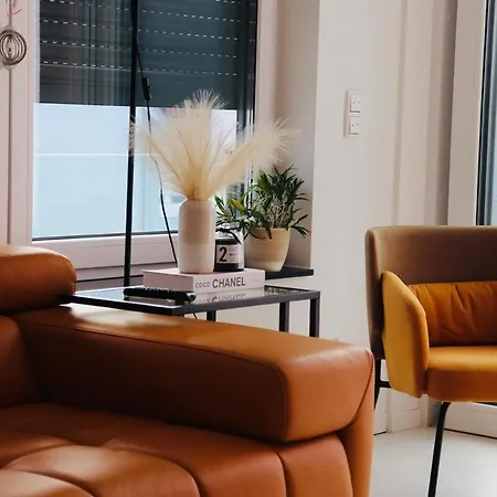 Komfortables Penthouse 200 Qm لانغن